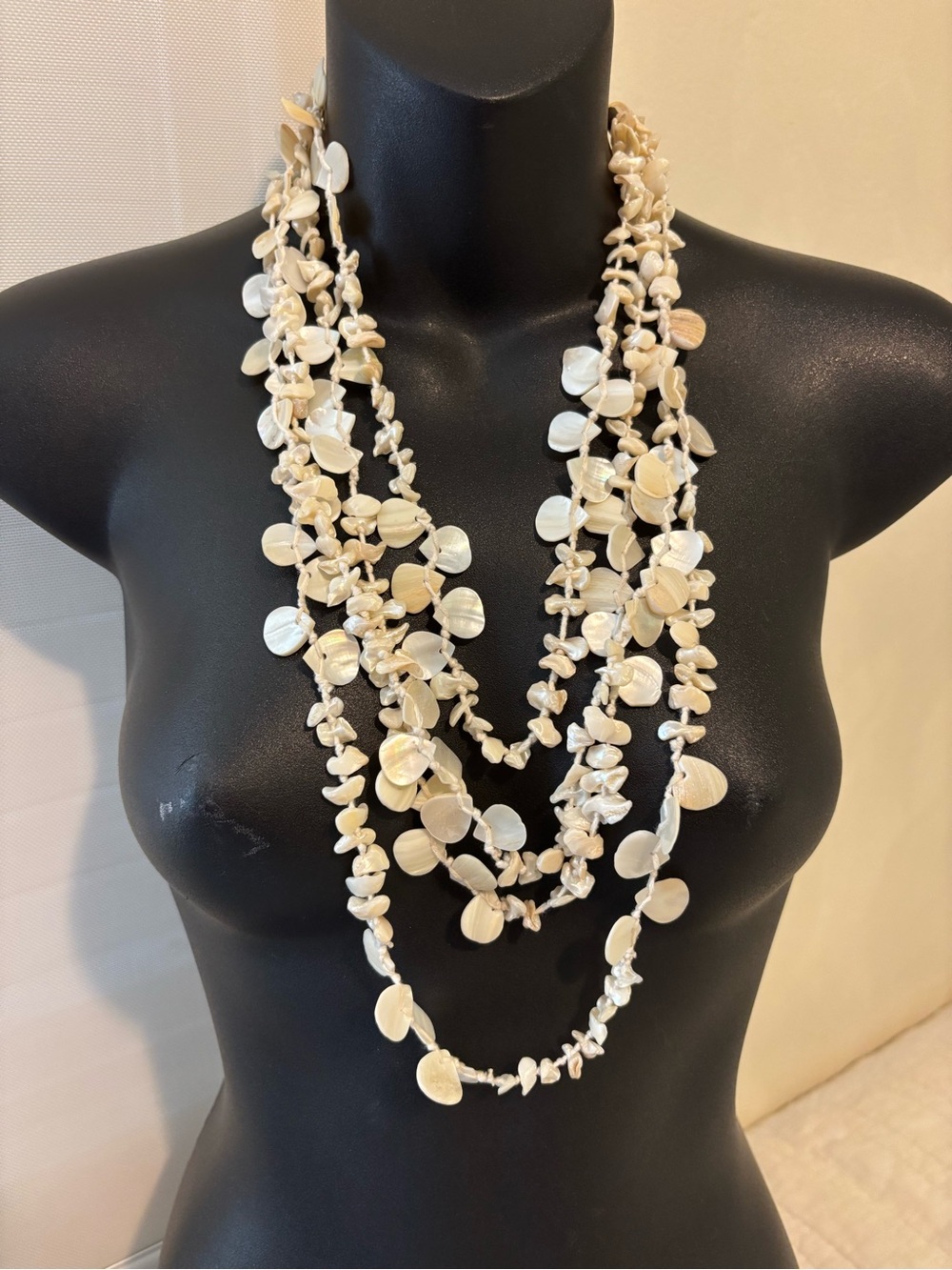 Zara 2026 Spring Collection Mother of Pearl Multi-Strand Necklace